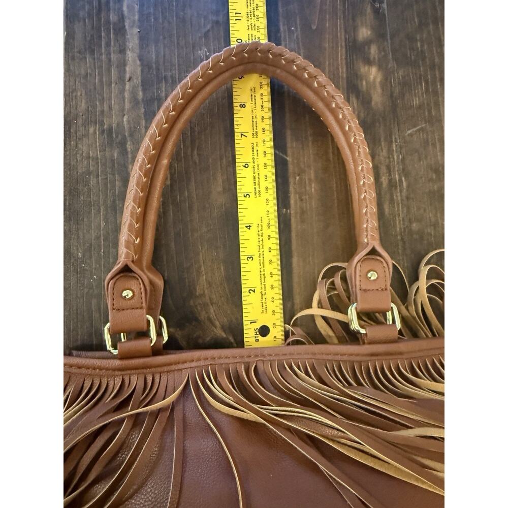 Steve Madden Tan Crossbody Fringed Tote Bag Snap Closure Adjustable Strap - Picture 4 of 10